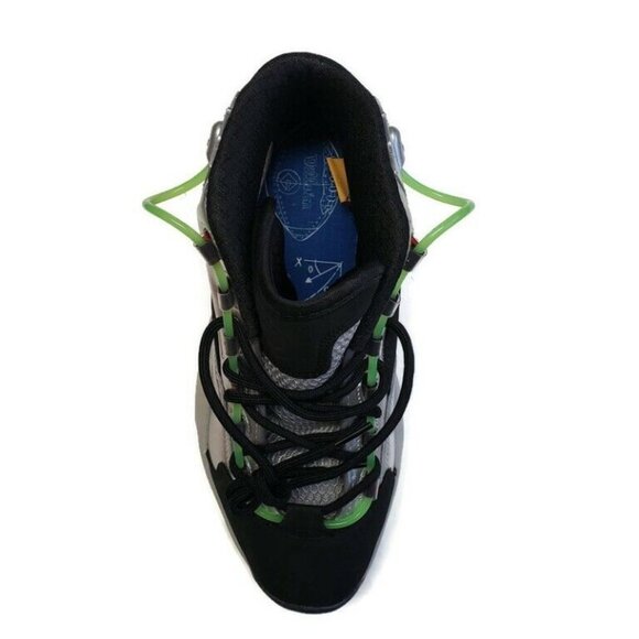 Reebok Size 10 Question Mid Illumination's Minions "Gru Lab" x Iverson FW7548 - Picture 2 of 7